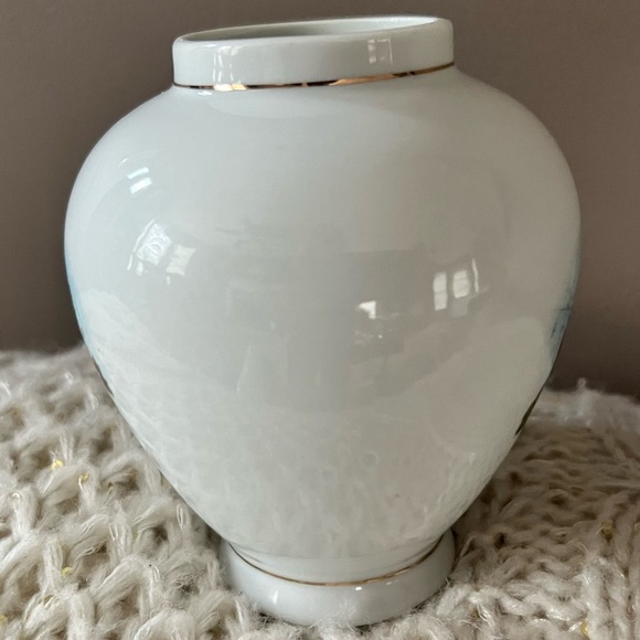 Vintage ASIAN CHINOISERIE Peacock Botanical FINE Bulbous VASE Made CHINA Imari - Picture 8 of 16